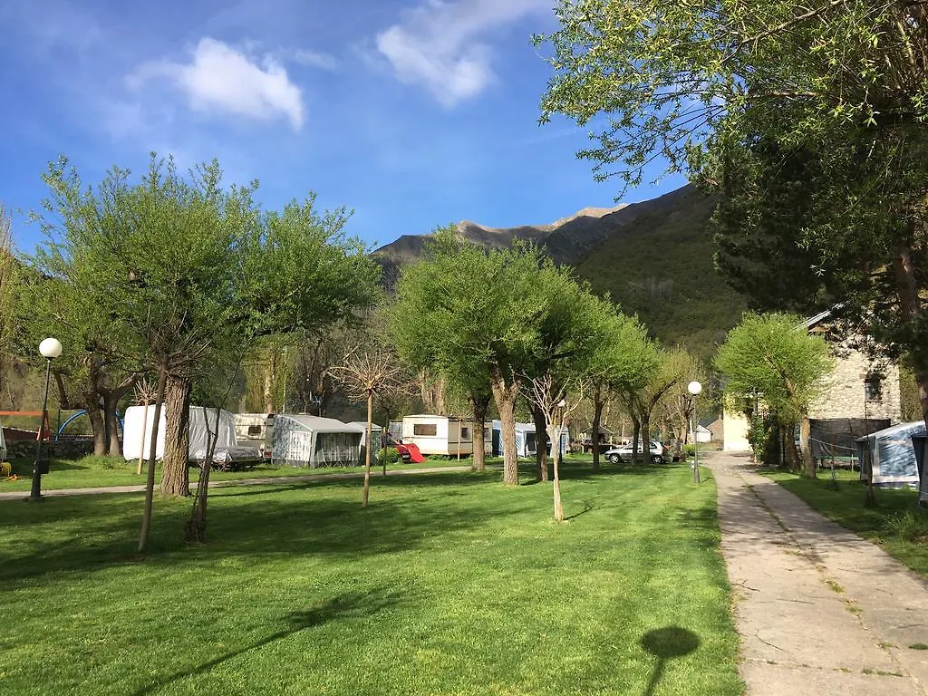 Campsite Camping Boneta Villa Mentera Barruelo